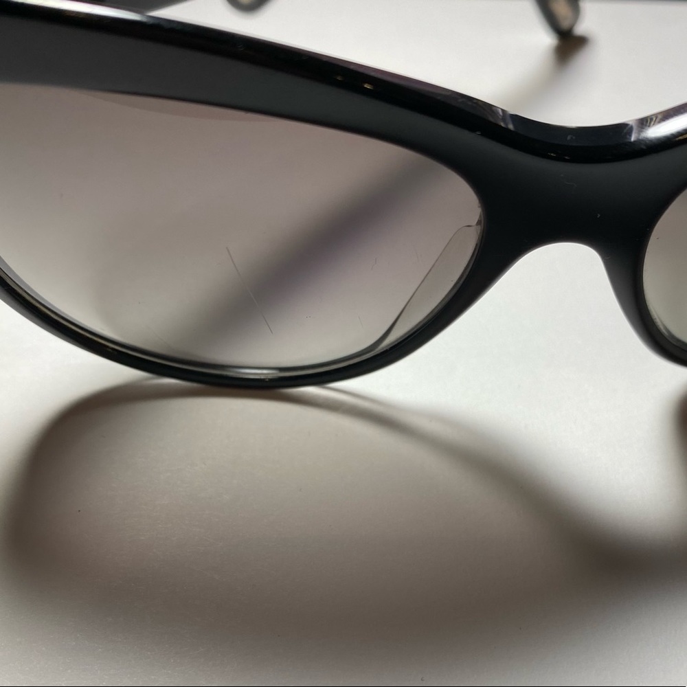 🎉Tom Ford Wallace Cat Eye Black Sunglasses 100% Authentic SOLD OUT $395 w/ case - Picture 5 of 14